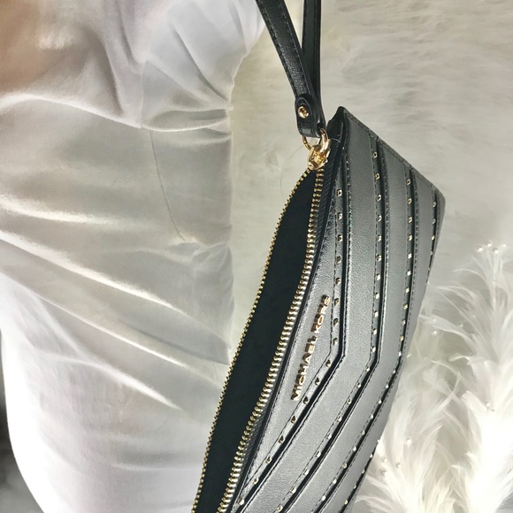 🖤 NEW MICHAEL KORS 🖤 BLACK CLUTCH STUD ELLIS - Picture 6 of 6